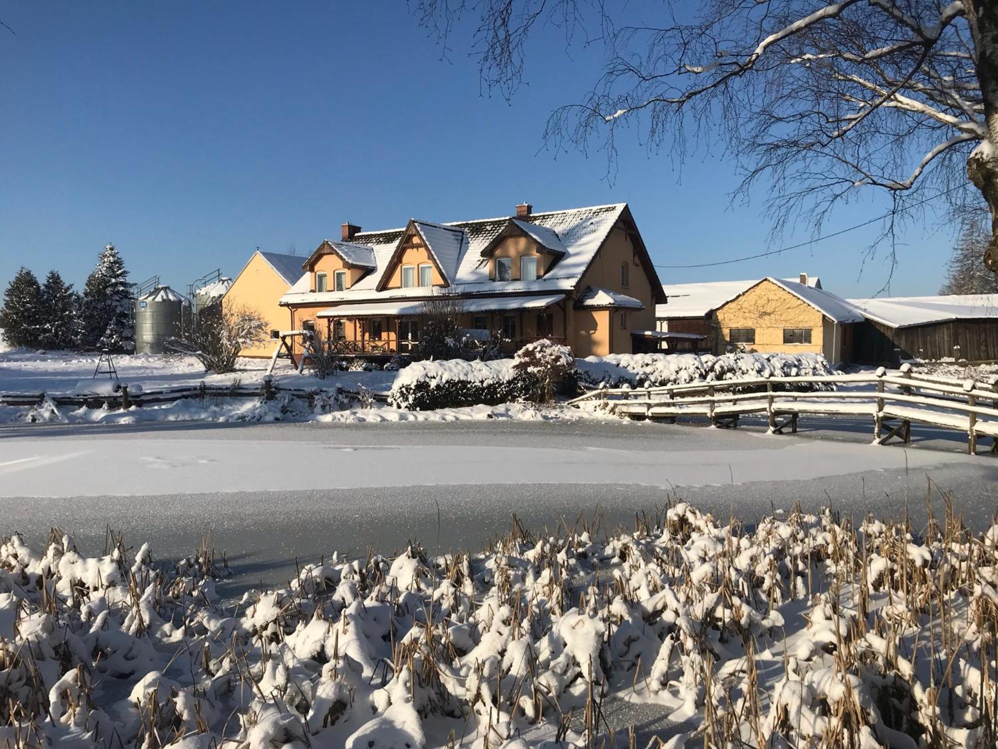 Chociwlanka Villa Bobolice  Exterior photo